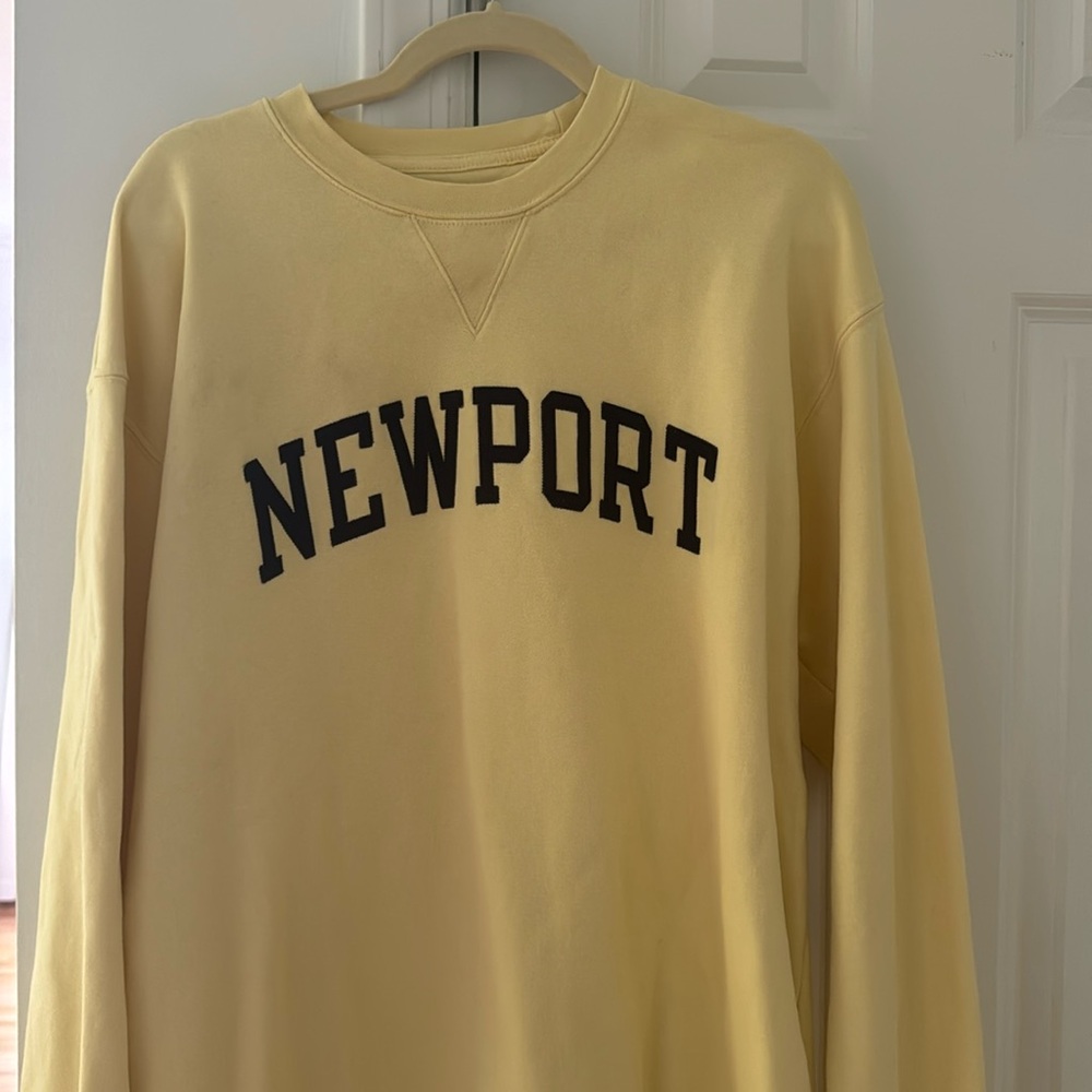 Newport yellow crewneck